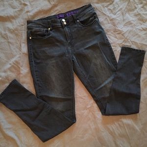 Black skinny jeans